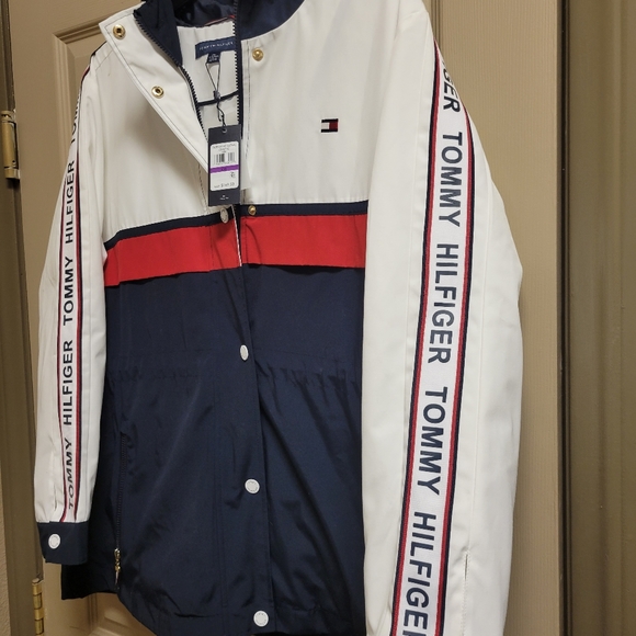 Jackets - Picture 5 of 16